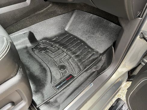 Used 2017 GMC Sierra 1500 Denali w/ Denali Ultimate Package image 12