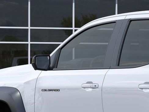 New 2026 Chevrolet Colorado ZR2 image 12