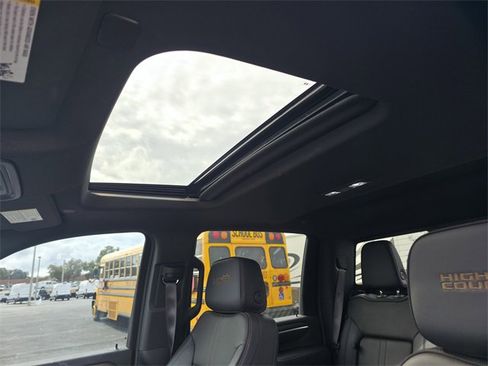 Used 2024 Chevrolet Silverado 3500 High Country w/ High Country Premium Package image 15