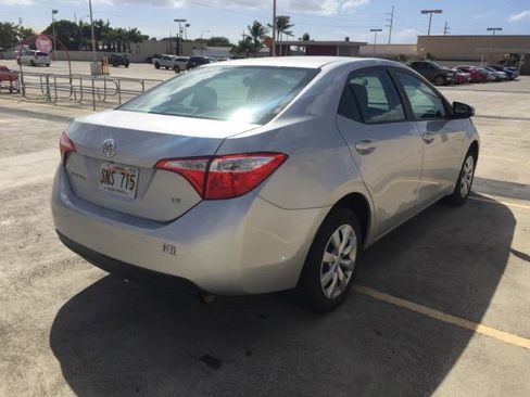 Used 2015 Toyota Corolla image 8