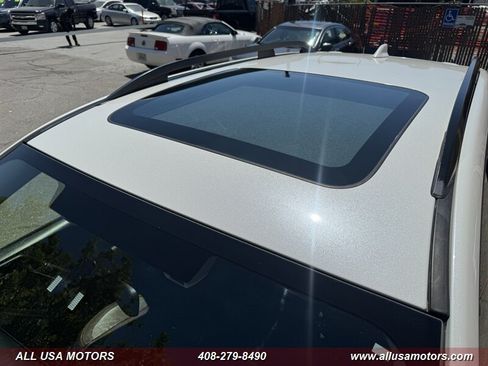 Used 2017 Subaru Forester 2.5i Touring AWD/4WD image 10