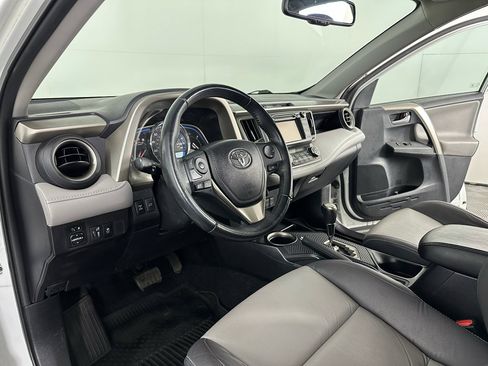 Used 2014 Toyota RAV4 Limited AWD/4WD image 12
