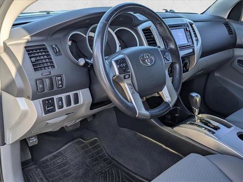 Used 2015 Toyota Tacoma PreRunner image 10