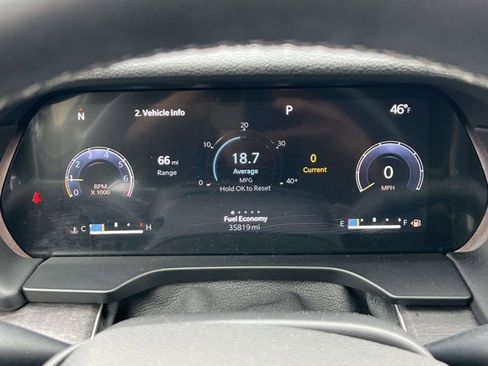 Certified 2023 Jeep Grand Cherokee Limited w/ Luxury Tech Group II image 24