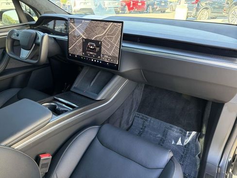 Used 2022 Tesla Model X Plaid image 33