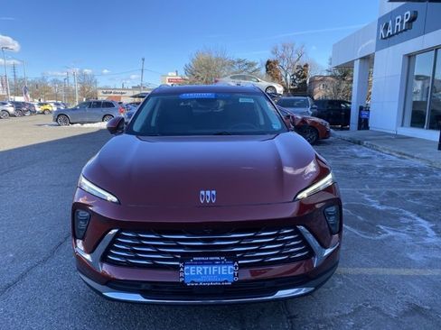 Used 2024 Buick Envision Preferred image 2