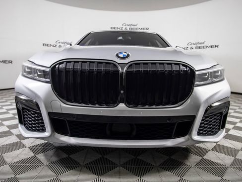 Used 2020 BMW 740i w/ M Sport Package RWD image 4