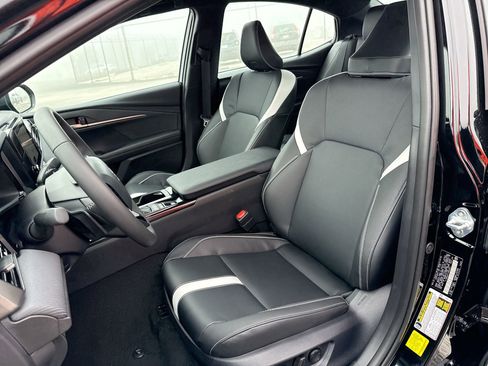 Certified 2026 Toyota Camry SE w/ Convenience Package image 13