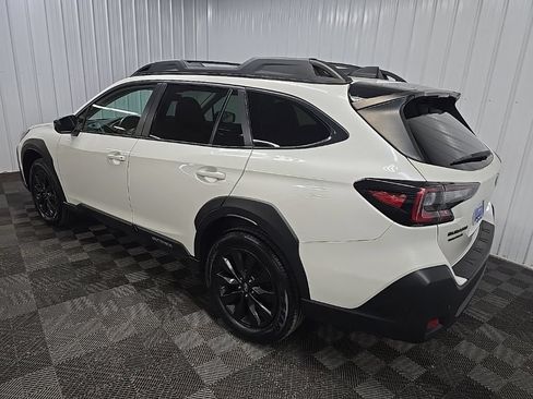 Used 2023 Subaru Outback Onyx Edition AWD/4WD image 9