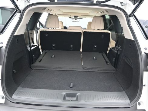 Used 2025 INFINITI QX60 Luxe w/ Vision Package image 25