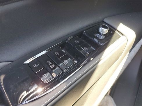 New 2024 Maserati Grecale GT image 31