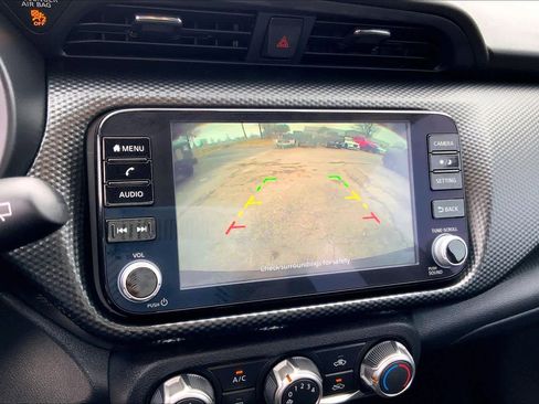 Used 2023 Nissan Kicks SV image 23