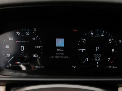 Used 2021 Land Rover Discovery HSE R-Dynamic AWD/4WD image 21