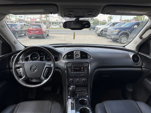 Used 2017 Buick Enclave Leather image 8