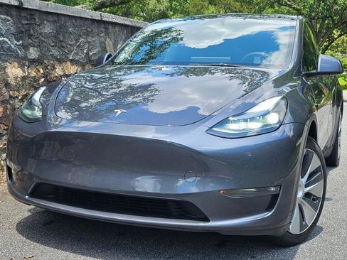 Used 2023 Tesla Model Y Long Range AWD/4WD image 77