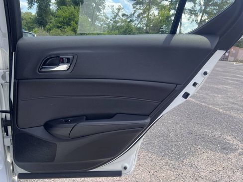 Used 2018 Acura ILX FWD image 19