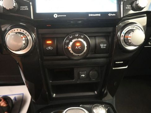 Used 2024 Toyota 4Runner TRD Off-Road Premium image 18