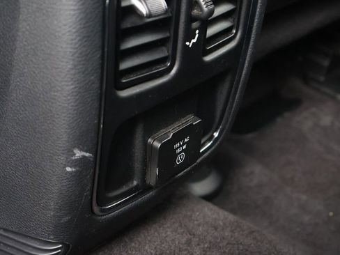 Used 2019 Jeep Grand Cherokee Altitude image 41