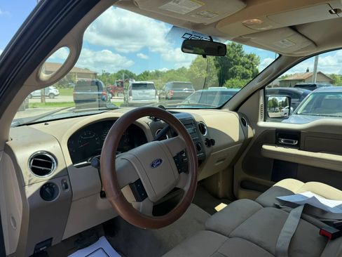 Used 2006 Ford F150 XLT RWD image 11