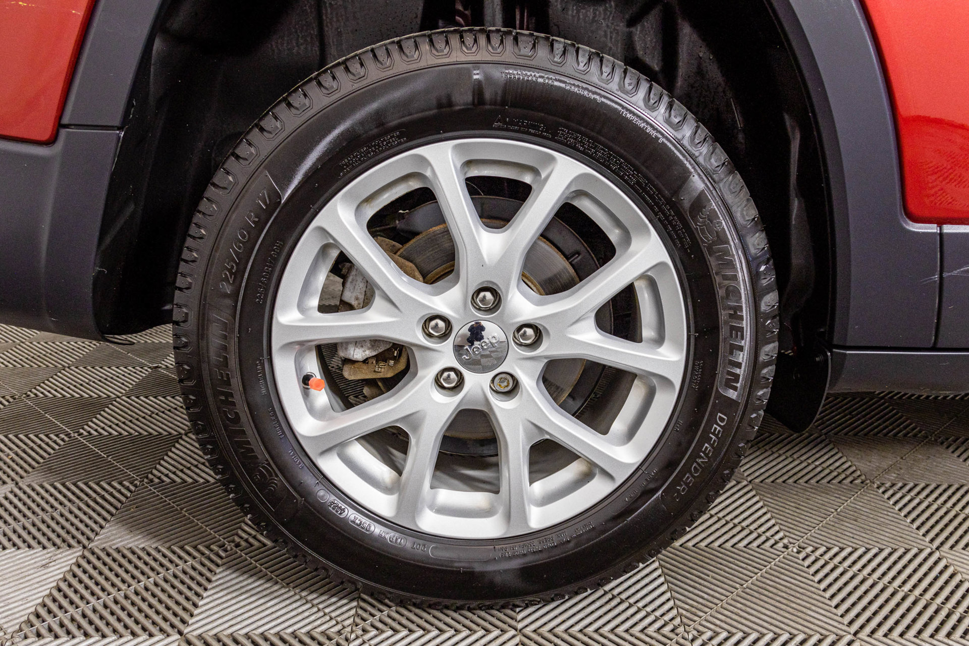 Used 2016 Jeep Cherokee Sport w/ Cold Weather Group FWD image 52