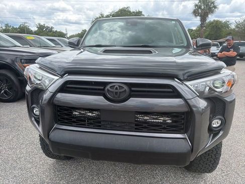 Used 2023 Toyota 4Runner TRD Off-Road AWD/4WD image 2
