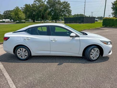 Used 2023 Nissan Sentra S FWD image 2