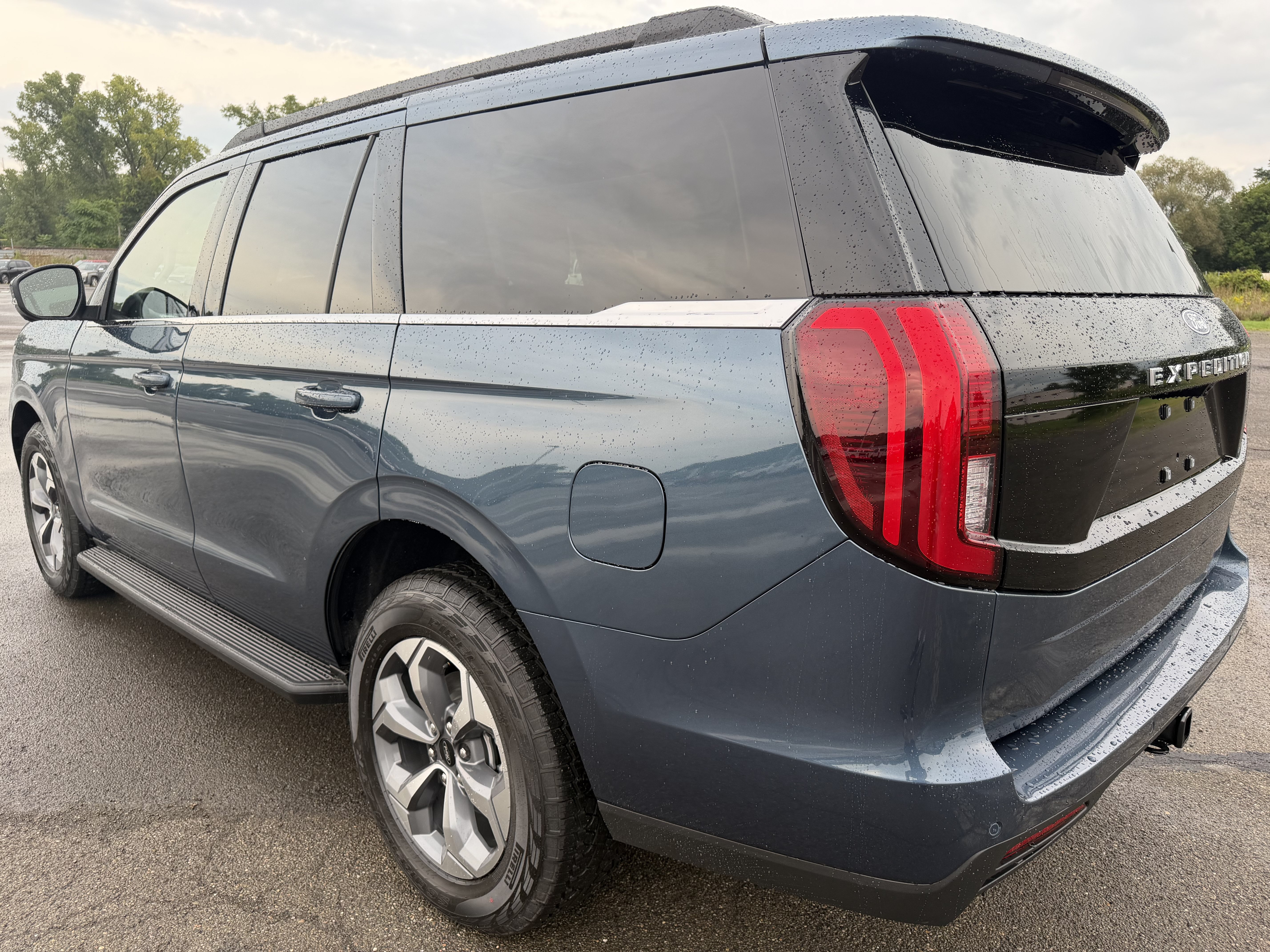 New 2027 Ford Expedition Active AWD/4WD image 3