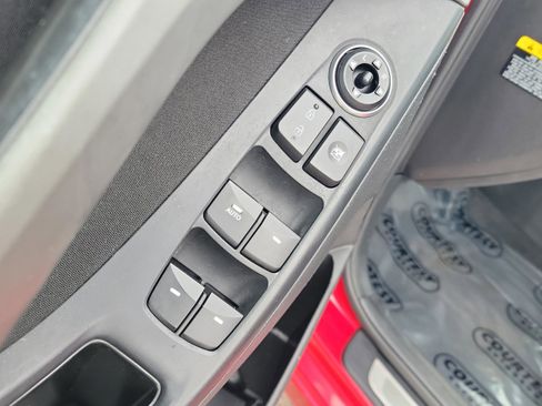 Used 2016 Hyundai Elantra Value Edition image 16