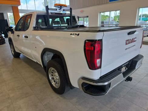 Used 2023 GMC Sierra 1500 Pro w/ Fleet Convenience Package AWD/4WD image 11