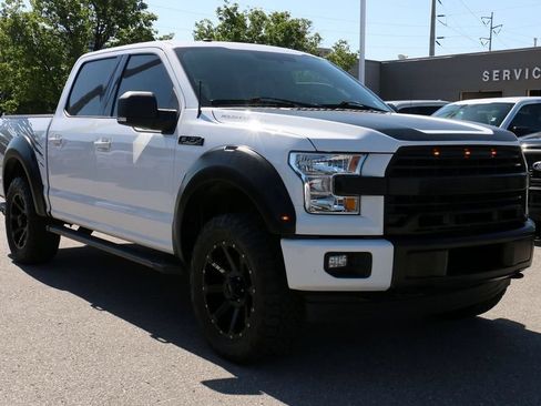 Used 2017 Ford F150 XLT w/ Equipment Group 302A Luxury AWD/4WD image 4
