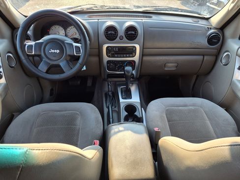 Used 2003 Jeep Liberty Limited AWD/4WD image 25