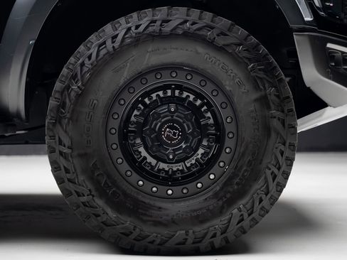 Used 2022 Ford F150 Raptor w/ Equipment Group 801A High AWD/4WD image 40