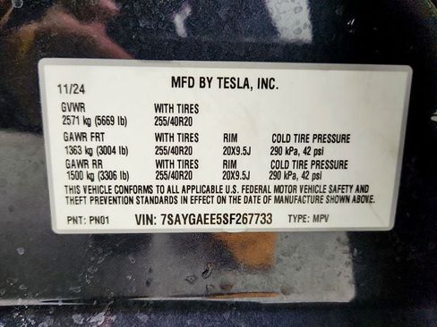 Used 2025 Tesla Model Y Long Range image 41