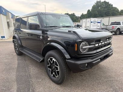 New 2026 Ford Bronco Outer Banks