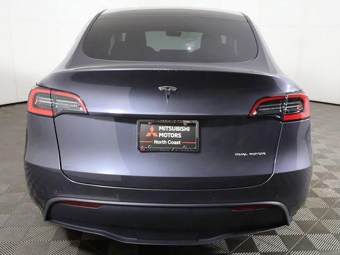 Used 2021 Tesla Model Y Long Range image 13