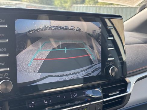 Used 2021 Toyota Sienna XSE FWD image 31