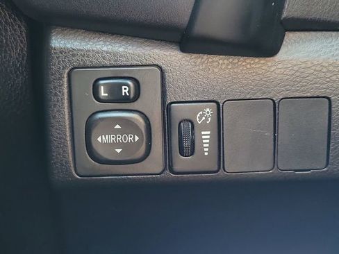 Used 2019 Toyota Corolla LE FWD image 26