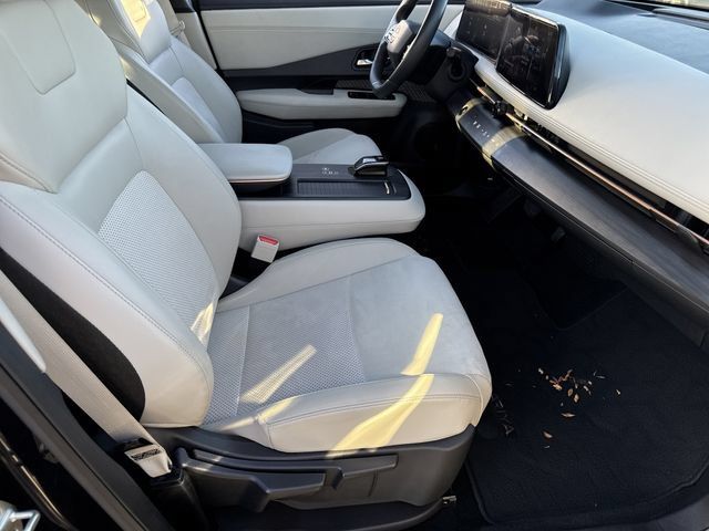 Certified 2024 Nissan Ariya AWD image 27