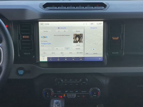 Certified 2022 Ford Bronco Badlands image 16