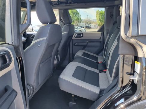 Used 2025 Ford Bronco Big Bend image 12