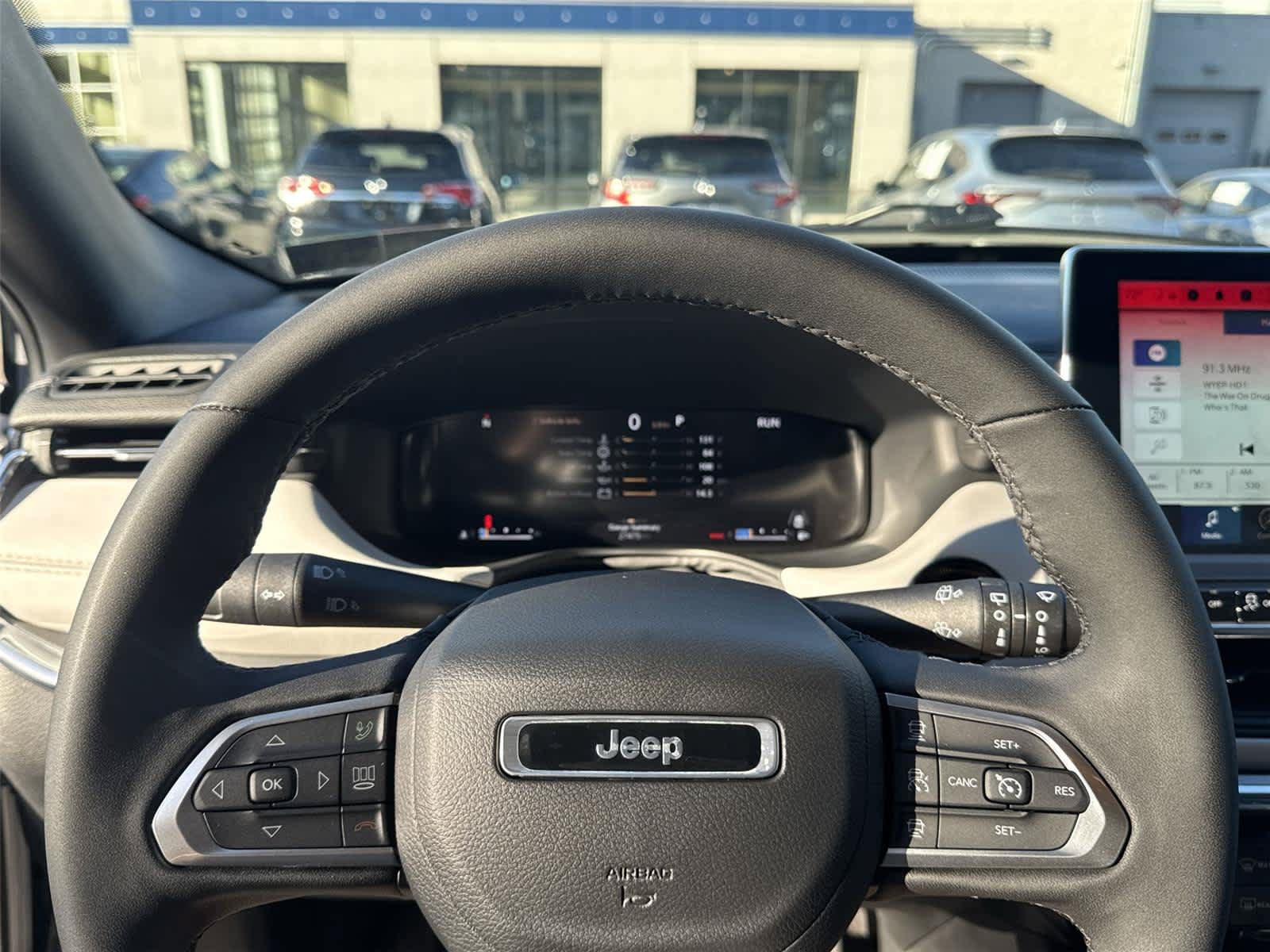 Used 2023 Jeep Compass Limited w/ Elite Group AWD/4WD image 17