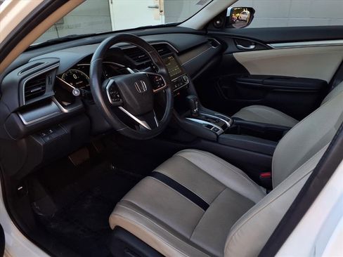 Used 2017 Honda Civic Touring image 14