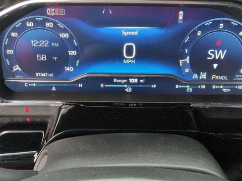 Used 2024 Chevrolet Silverado 2500 LTZ w/ LTZ Premium Package image 11