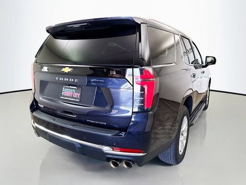 Used 2025 Chevrolet Tahoe Premier AWD/4WD image 7