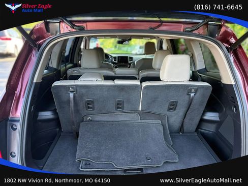 Used 2018 Honda Pilot Touring image 15