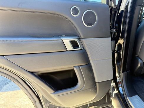 Used 2017 Land Rover Range Rover Sport HSE Dynamic image 13