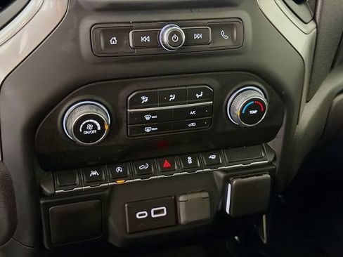 Used 2024 Chevrolet Silverado 1500 Custom w/ Turbomax Blackout Package RWD image 16