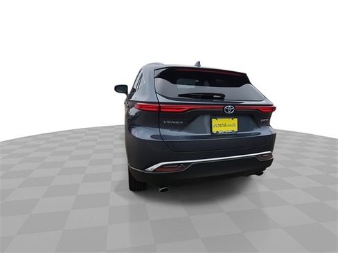 Used 2024 Toyota Venza Limited image 7
