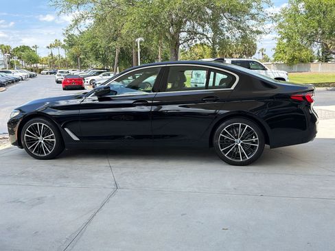 Used 2023 BMW 540i w/ Premium Package RWD image 2
