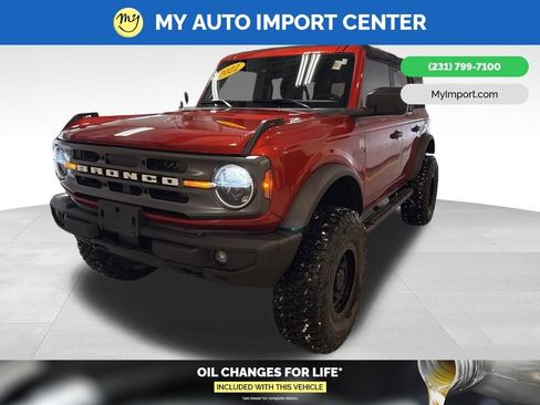 Used 2022 Ford Bronco Big Bend image 3